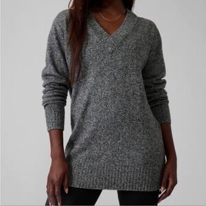 Athleta V-Neck Tunic Sweater 
Gray Marled Wool Cashmere Blend Cozy Size L.